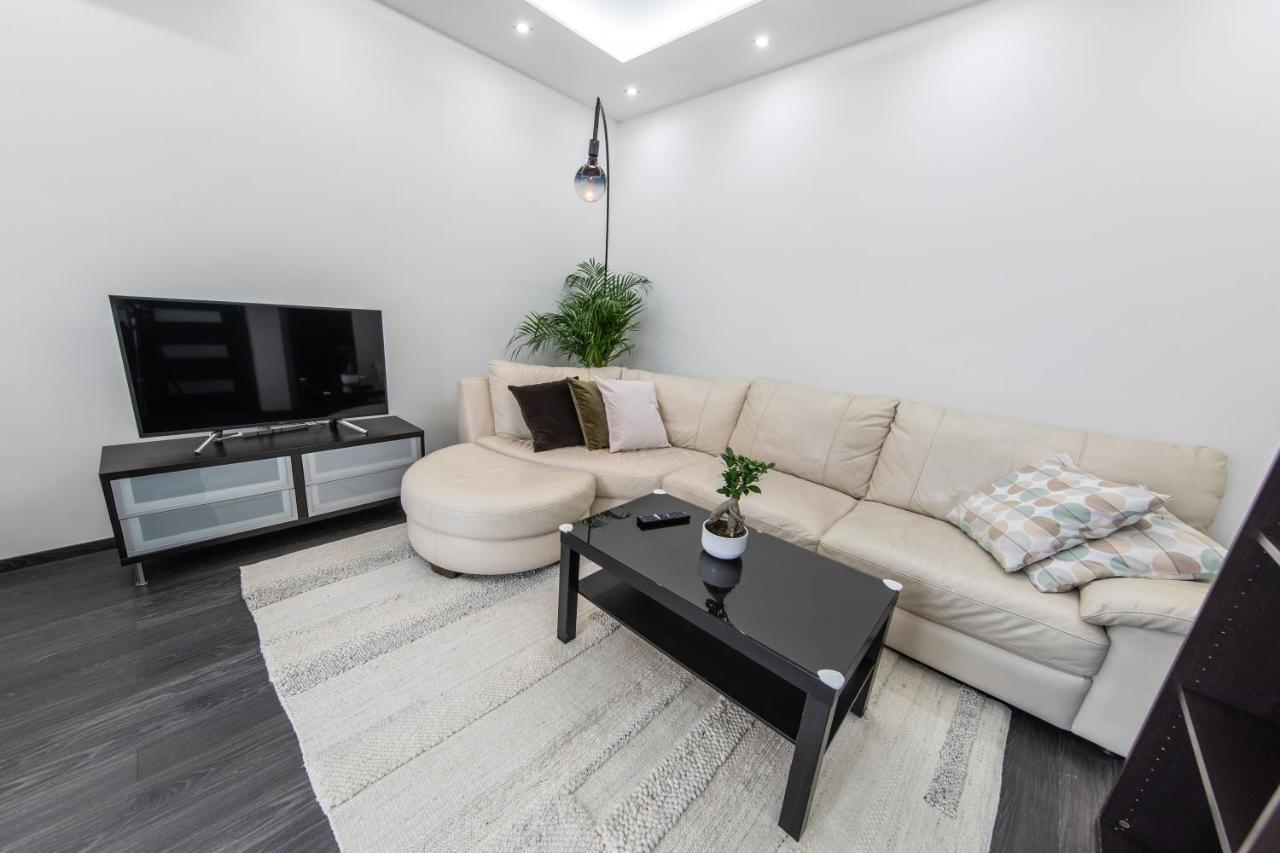 Spacious 3-room With Free Parking * Budapeszt